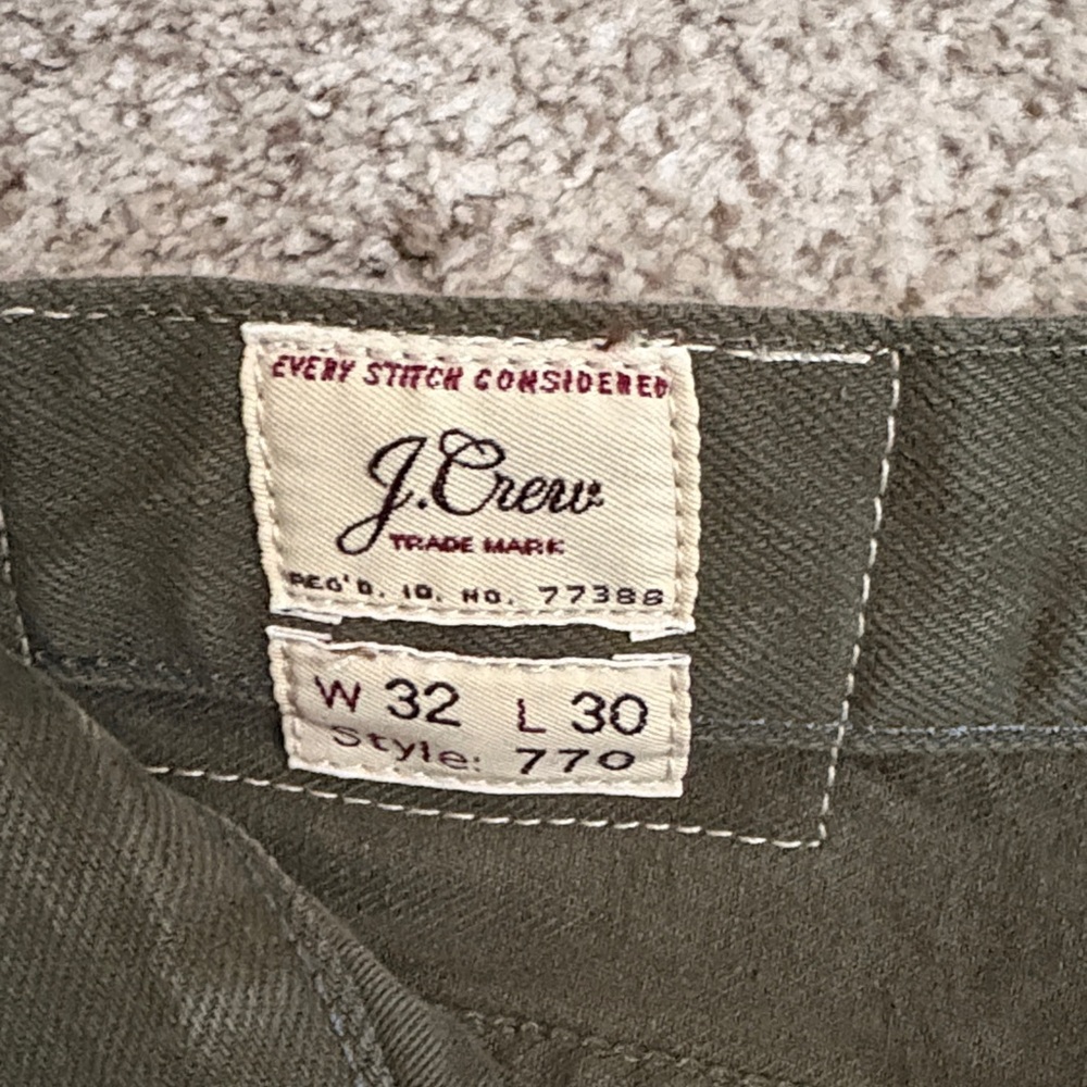 J.Crew 770 Slim Straight Fit Garment Dyed Denim Jeans in Forest Green, 32x30